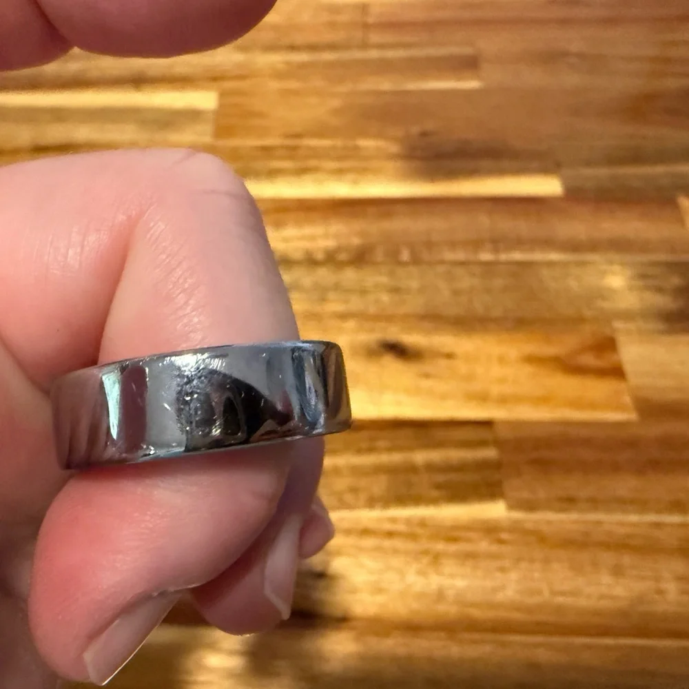 Oura Silver Charging Dock